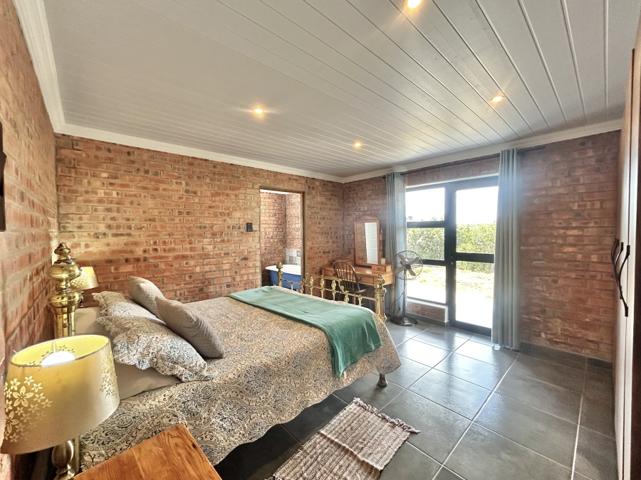 3 Bedroom Property for Sale in Paradise Beach Eastern Cape